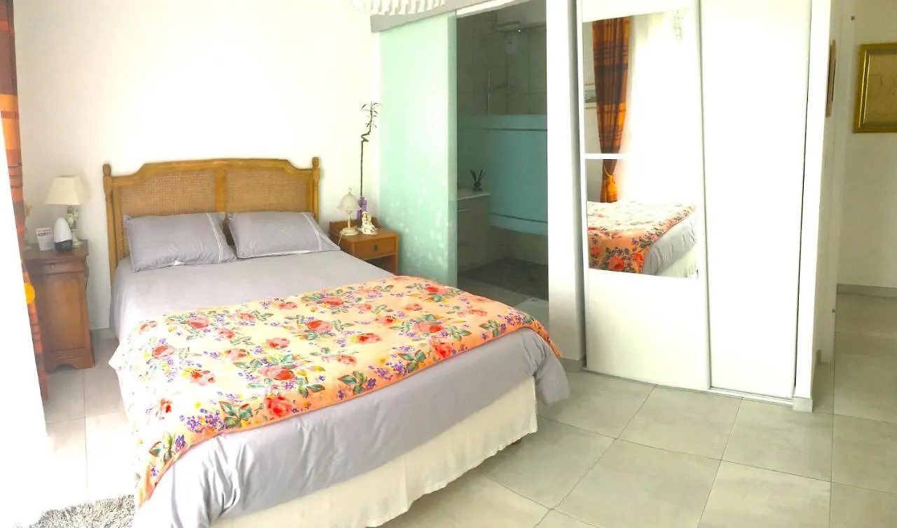 Chez Chriss Apartment Saint-Alban  Homestay Saint-Alban (Cotes-d'Armor)